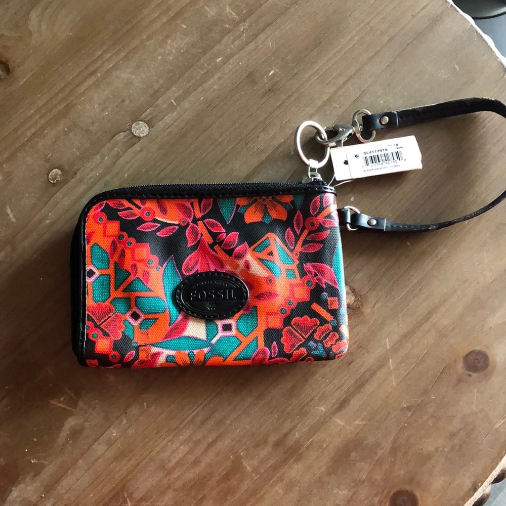 Color Fossil Wristlet - BRAND NEW
